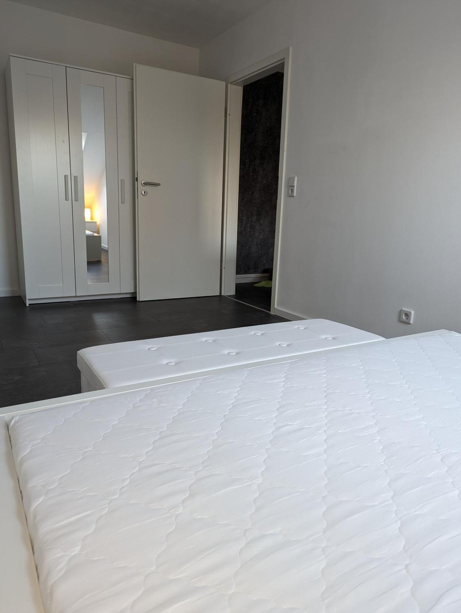 Ferienwohnung Am Stadtpark Chemnitz Ngoại thất bức ảnh